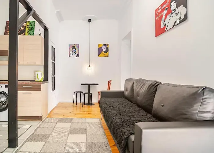 Between Books & Power G4 Self Check In *