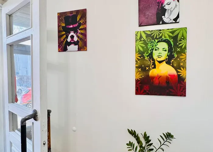 Between Books & Power G4 Self Check In 维尔纽斯