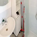 Lägenhet Between Books & Power G4 Self Check In