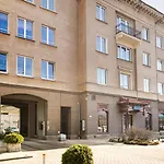 Lägenhet Between Books & Power G4 Self Check In *