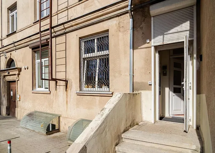 Between Books & Power G4 Self Check In